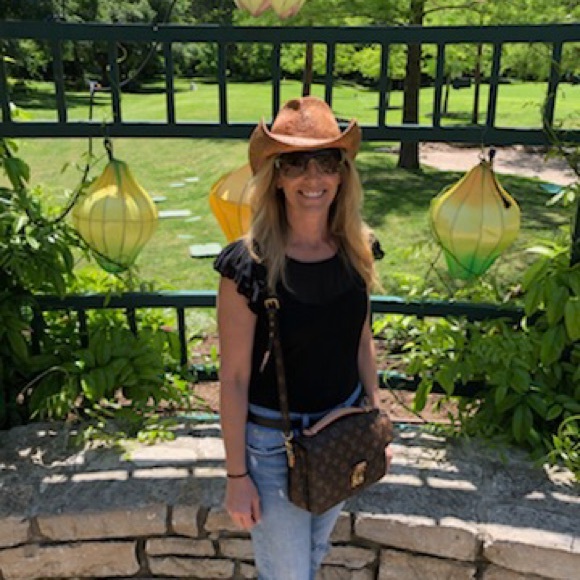 Count your Blessings 😇 meet my new grand pups! - Picture 9 of 10